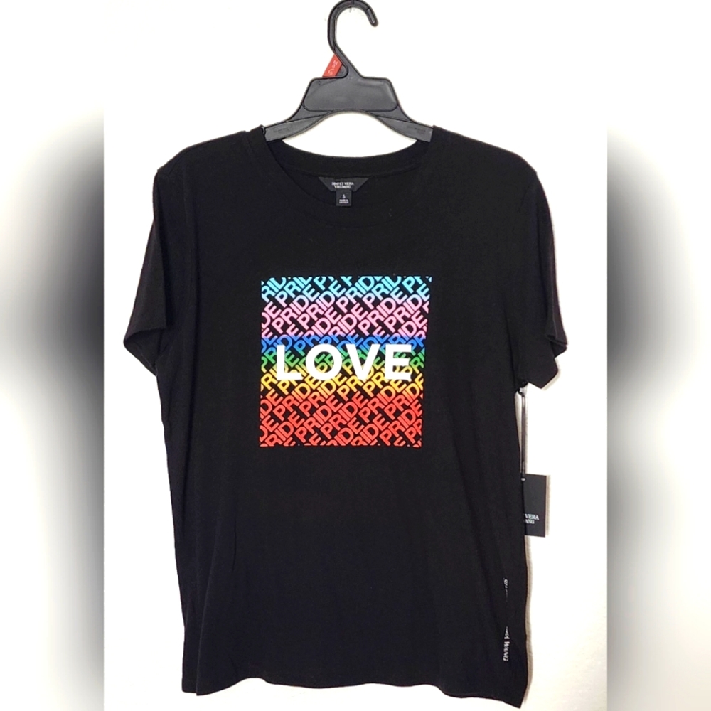 Simply Vera, Vera Wang Women's Pride T-Shirt.  Size S